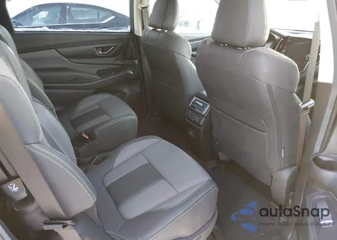 2024 Subaru Ascent Onyx Edition 7-Passenger z USA, uszkodzony, nr VIN 4S4WMAHD1R3431353